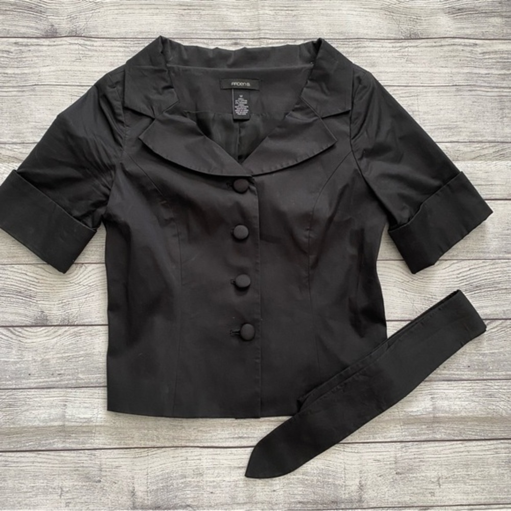 Arden B Black Short Sleeve Button Front Jacket with Belt Round Collar Medium